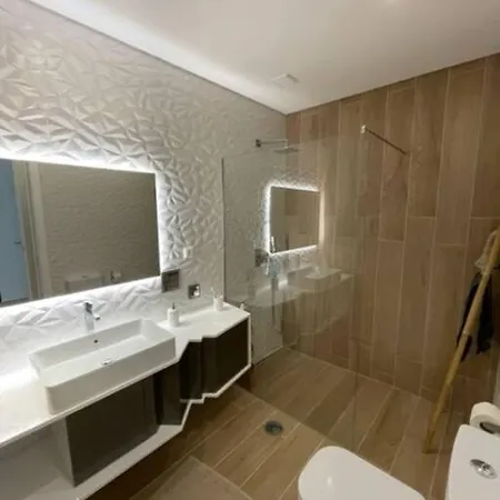 Avec Piscine Dans La Region Du Douro